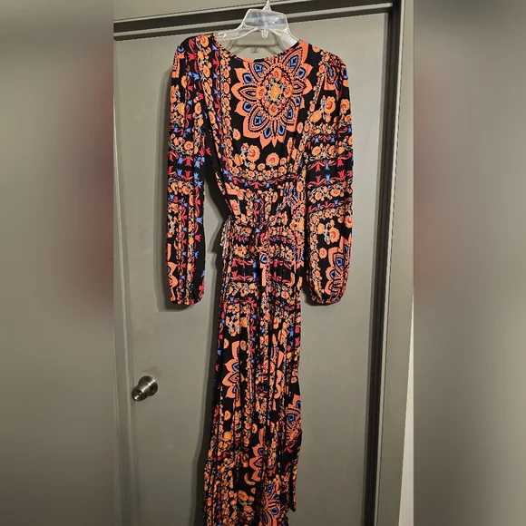 NWOT Southwestern Boho Floral Wrap Dress - Picture 7 of 8